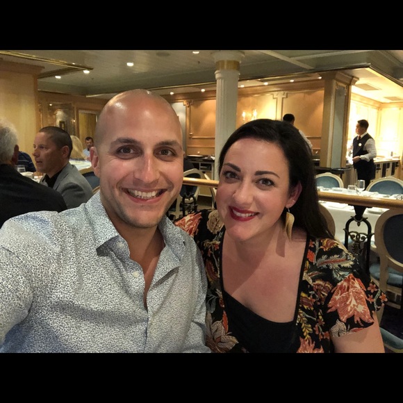 Meet your Posher, Megan - Picture 2 of 6